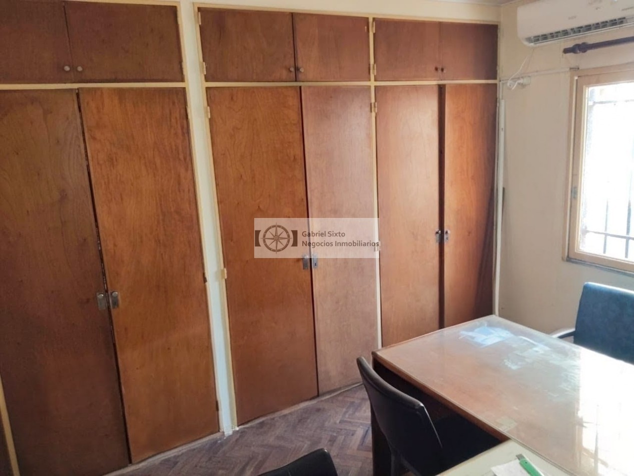 VENTA DEPTO CENTRICO Calle Rivadavia 76 a mts de 9 de Julio y Av San Martin (ubicacion excelente) 