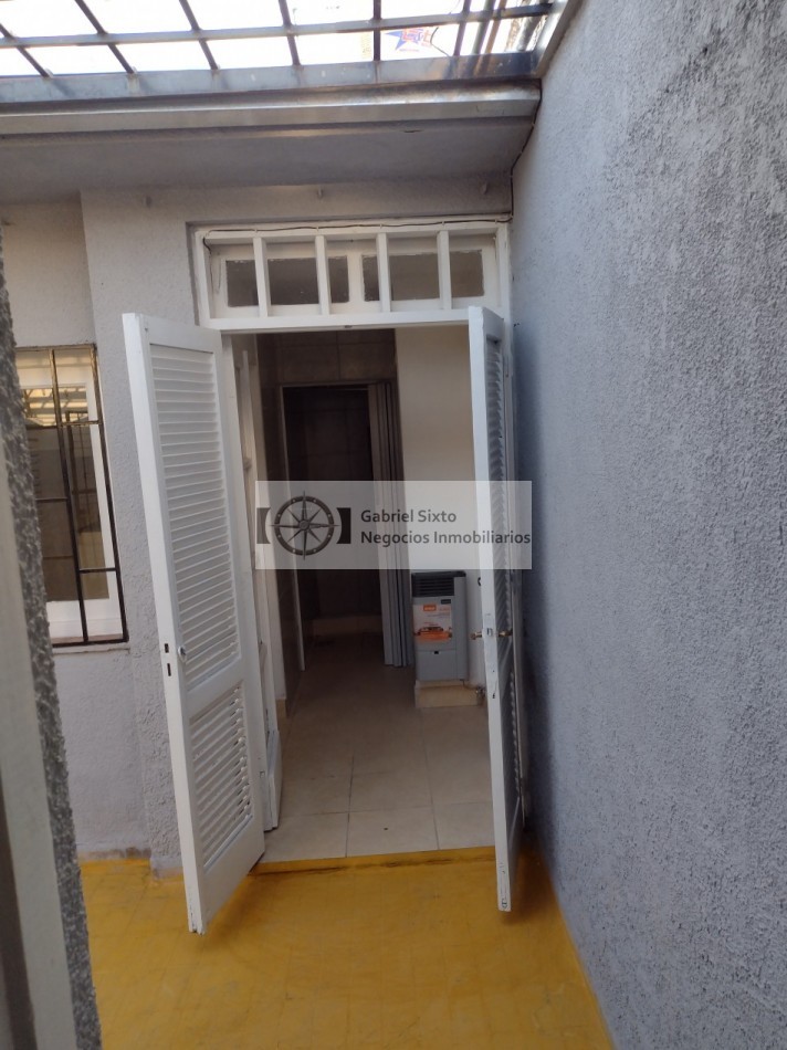 VENTA CASITA INTERNA SAN JOSE 1 DORM. CON PATIO ´GUAYMALLEN