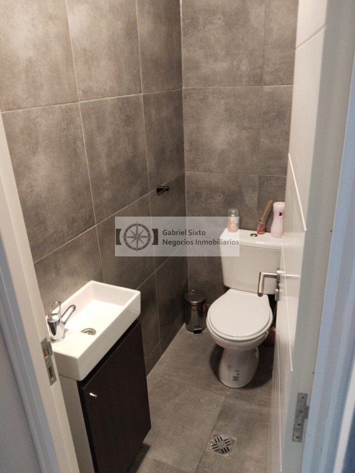 VENTA DEPTO B° INKA 3 DORM 2 BÑ, PATIO COCHERA, IMPECABLE. 