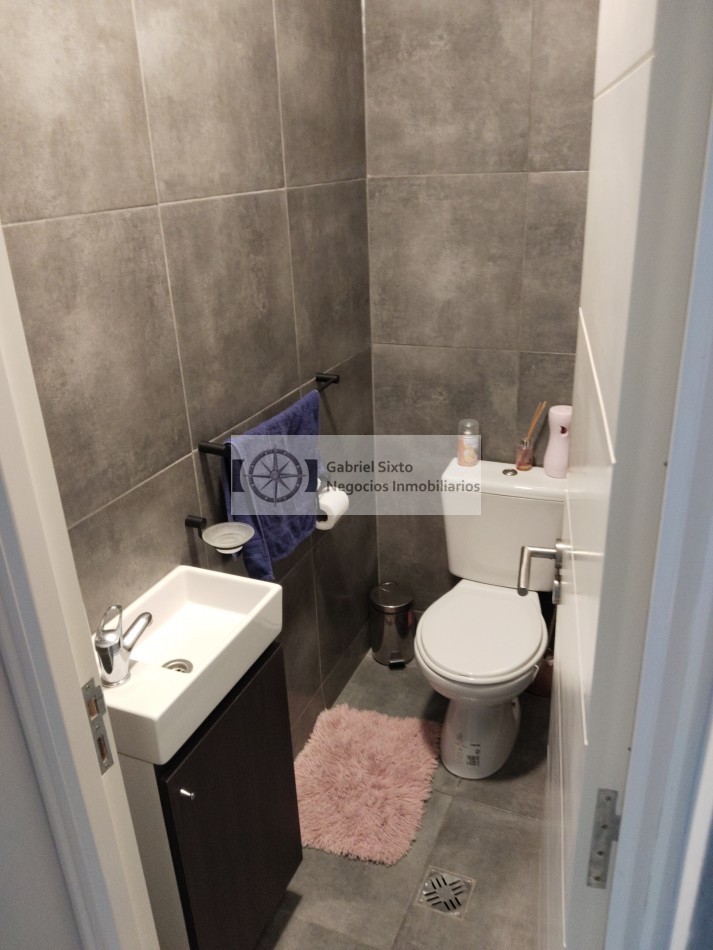 VENTA DEPTO B° INKA 3 DORM 2 BÑ, PATIO COCHERA, IMPECABLE. 