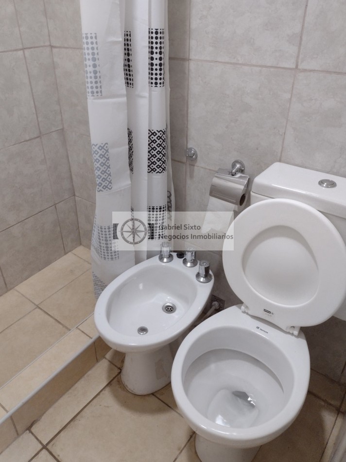 VENTA CASITA INTERNA SAN JOSE 1 DORM. CON PATIO ´GUAYMALLEN