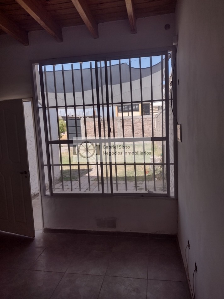 VENTA CASA EN B° GEMINIS LAS HERAS 2 dorm ESCRITURA INMEDIATA (alquilada)