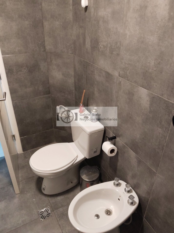 VENTA DEPTO B° INKA 3 DORM 2 BÑ, PATIO COCHERA, IMPECABLE. 