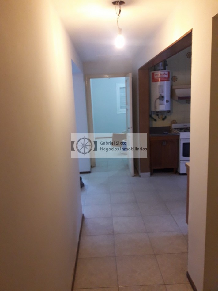 VENTA PROPIEDAD CIUDAD CALLE RODRIGUEZ CASI MOLDES 3 DORM 2 BÑ, PATIO CHURAS COCHERA 