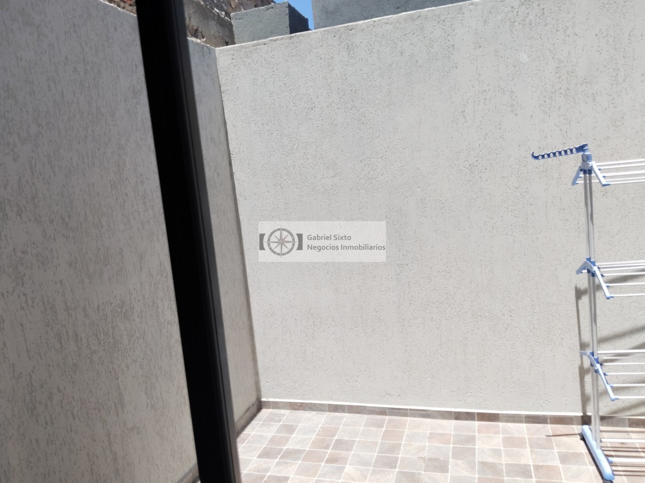 VENTA DEPTO B° INKA 3 DORM 2 BÑ, PATIO COCHERA, IMPECABLE. 